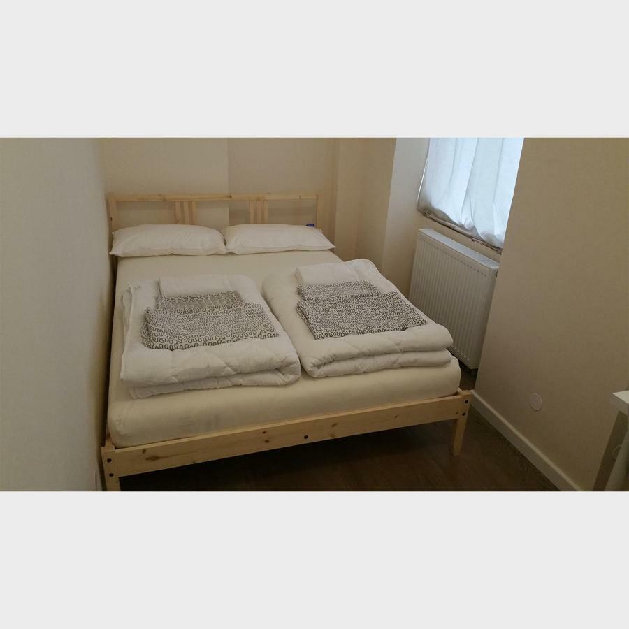 Lodgecity - Private Rooms B เบอร์ลิน ภายนอก รูปภาพ